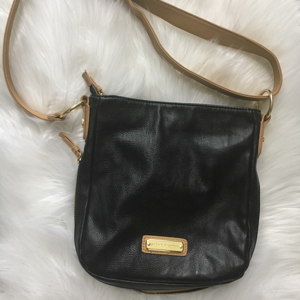 **SOLD** NEW Steve Madden Crossbody/Purse